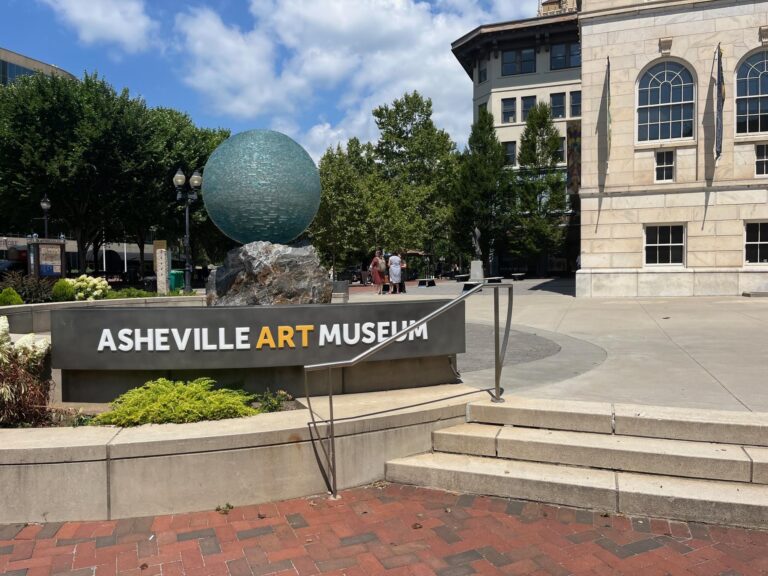 ashevilleart1 768x576