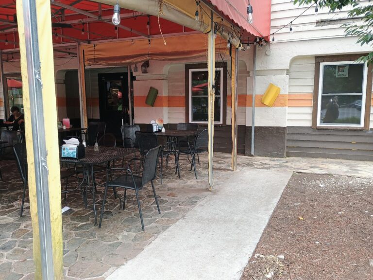 papas east 1 768x576