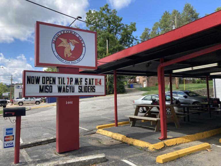 montforddeli1 768x576