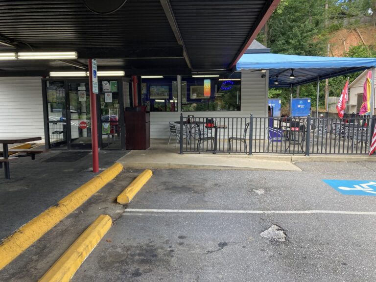 montforddeli2 768x576
