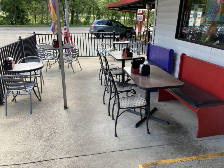 montforddeli3 768x576