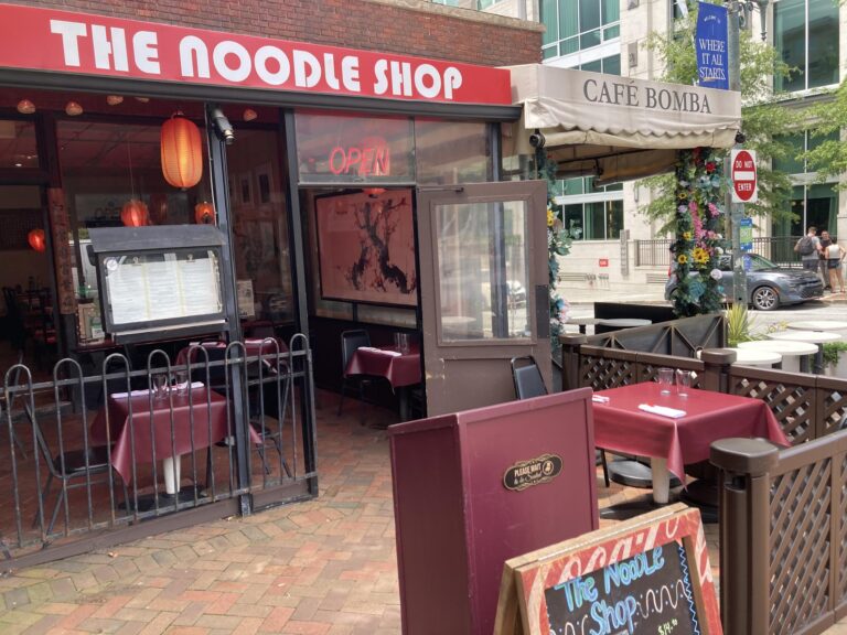 noodle shop 2 768x576